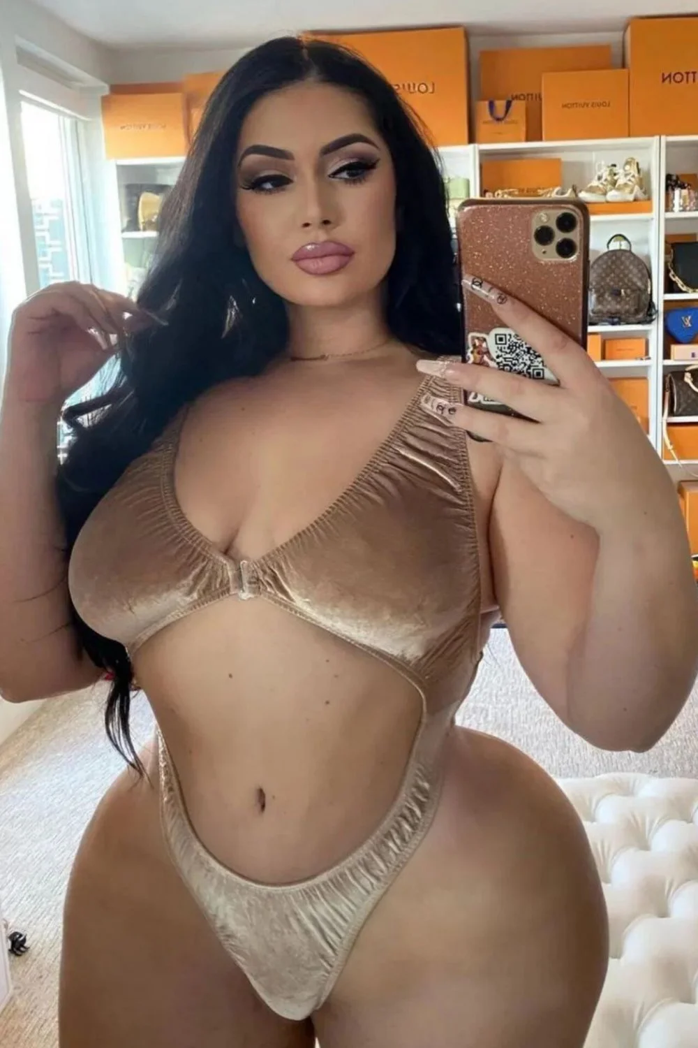 RISQUE_030725 image 16