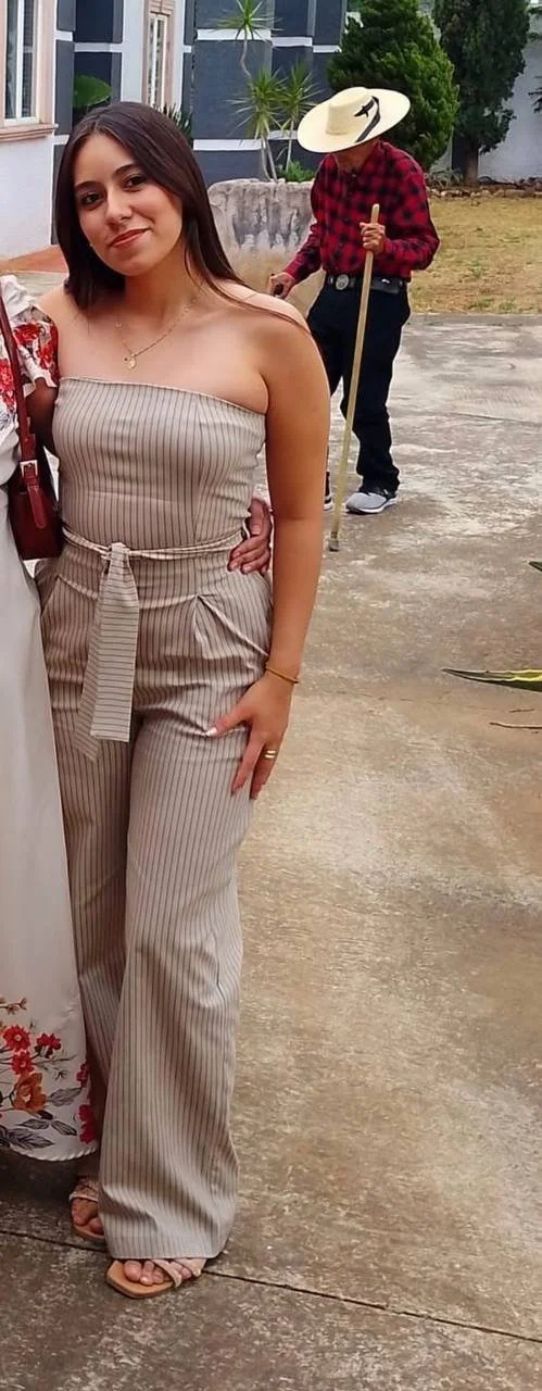 Nada como una zorra robada para exhibirla 😈 image 3