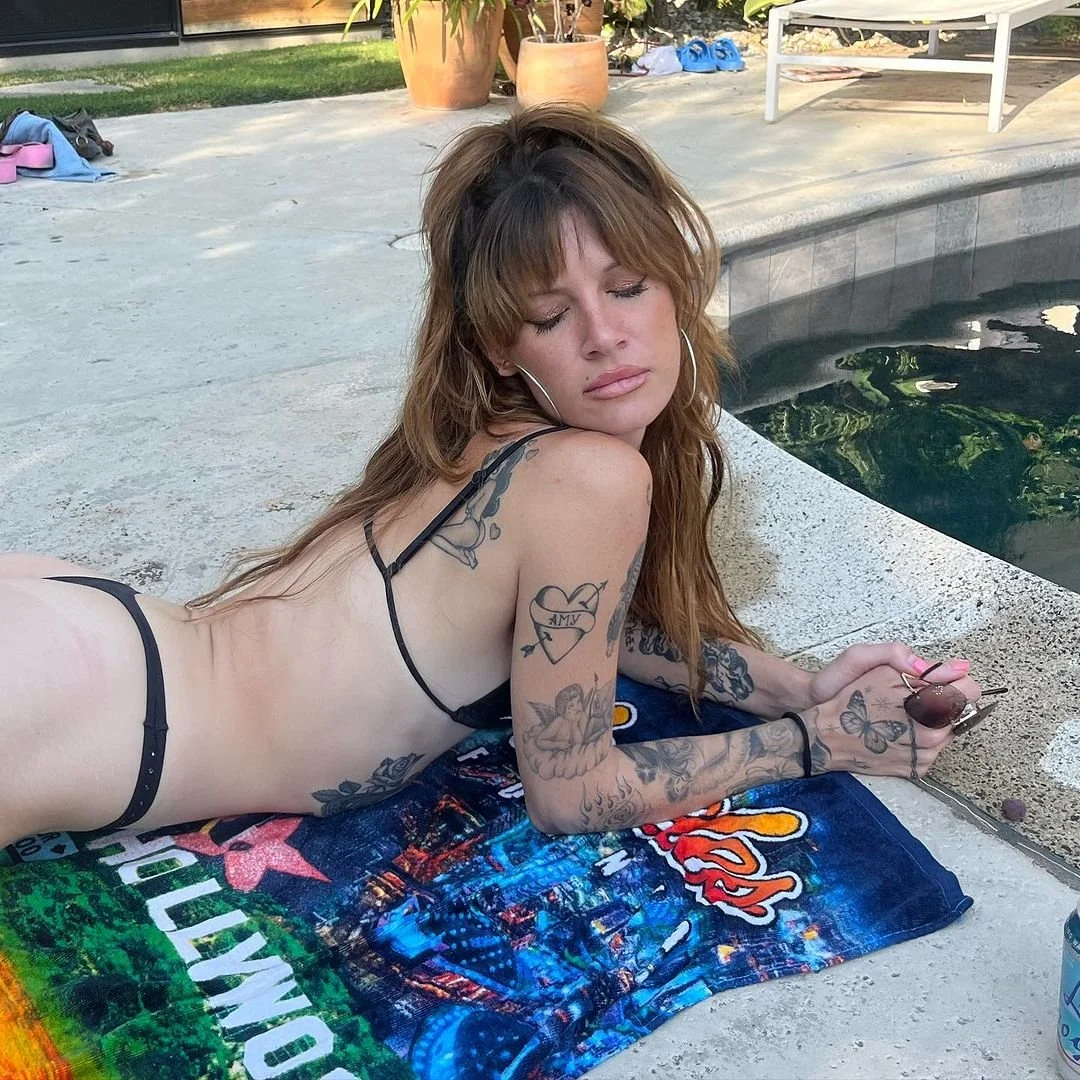Bikini 1 image 31