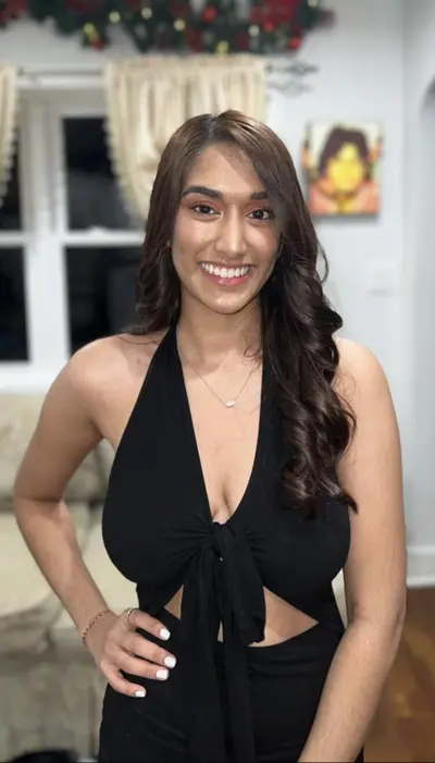 Desi Stunner cover image