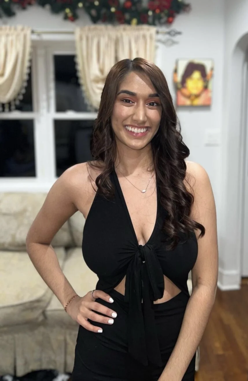 Desi Stunner image 6