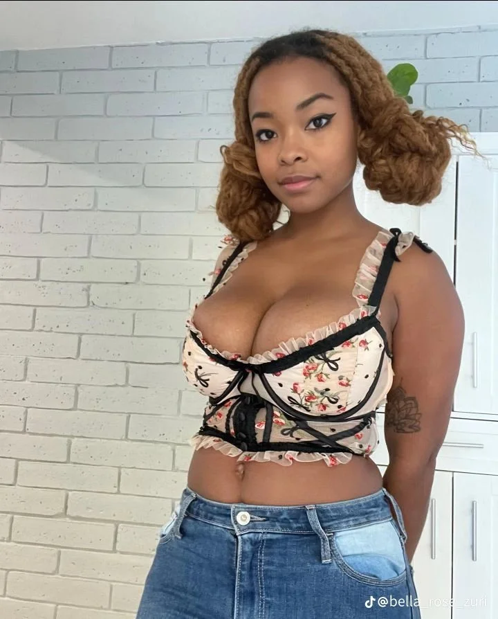 Ebony Boobs Zuri Bella Rose image 3