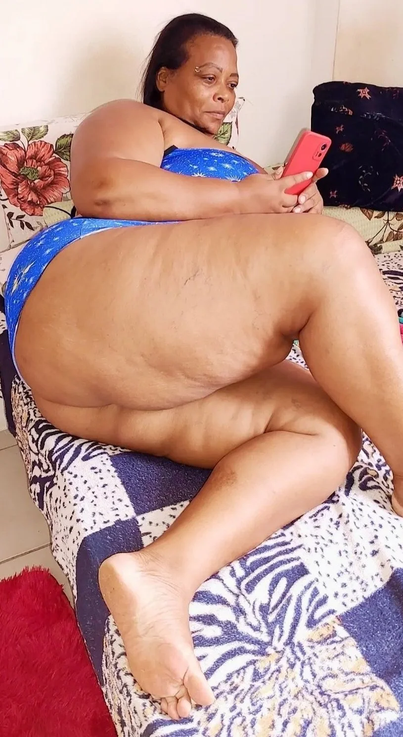 Luciana Bispo Sexy image 15