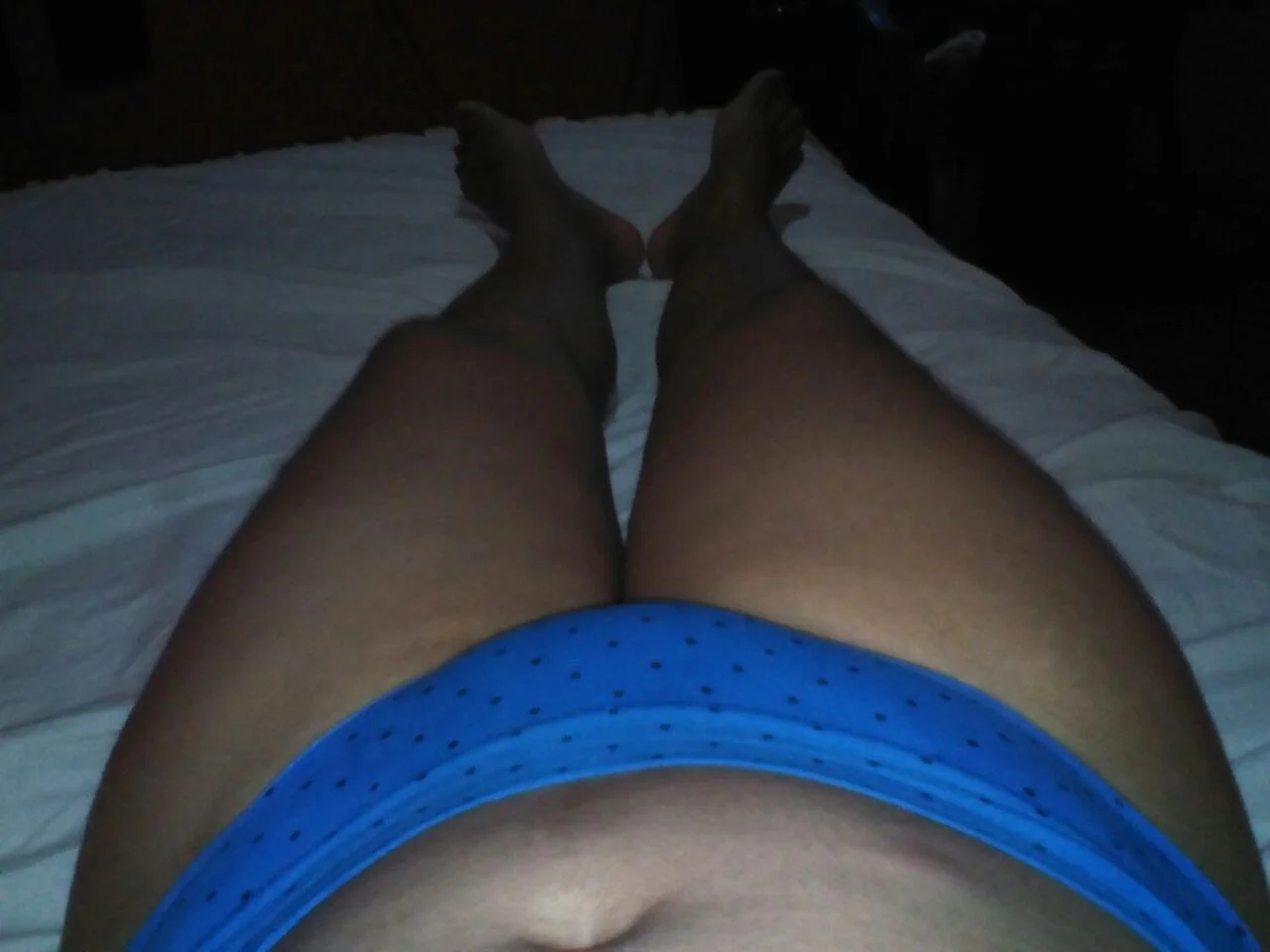 Putipobre enseñando tetas y culo image 18