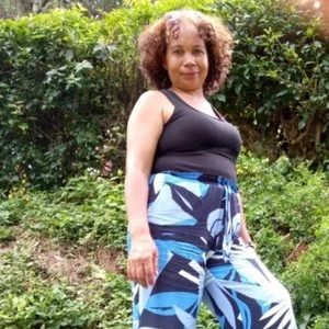 Une dame de 40 ans image 1