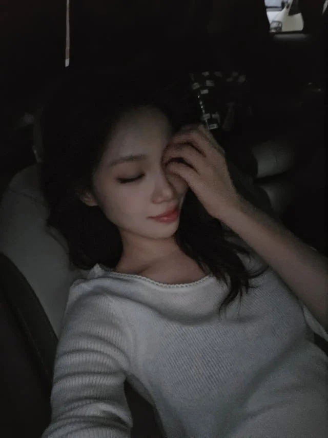 chaewon is perfect, idol #1 image 13