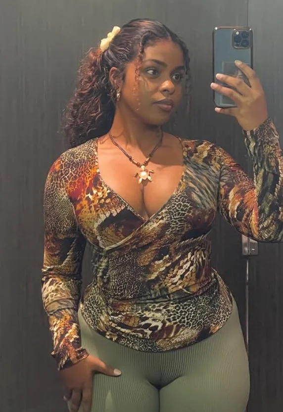 Toya the fat ass slut image 4