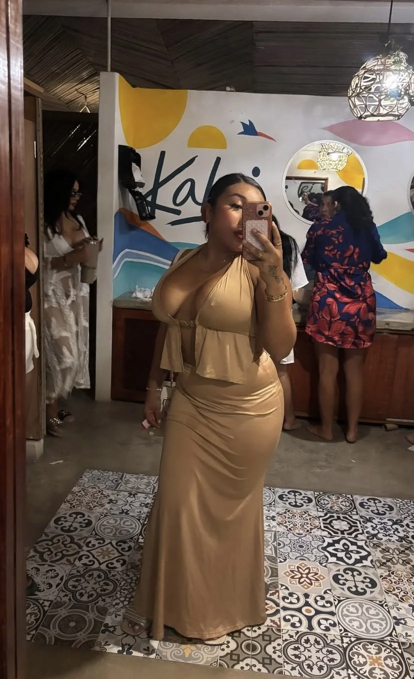 Dulce Montull de Acapulco, puta estudiante dela (FDA) para Abogada en vergas image 5
