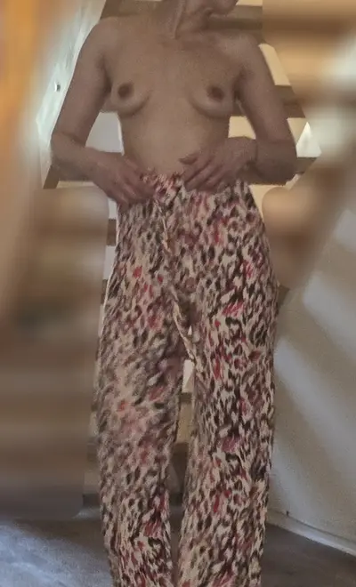 My hott sister-in-law 🍑🍑🍒🍒🥵🔥💦 cover image