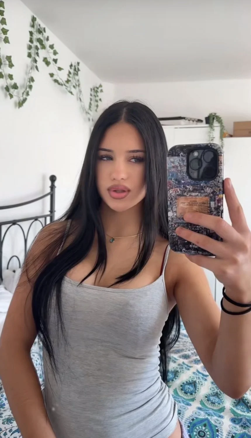 Barely legal Young Teen slut image 4