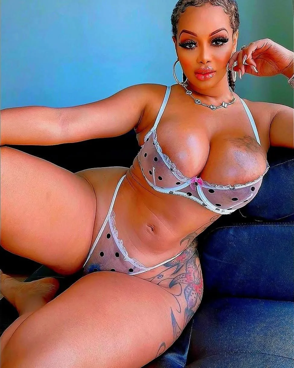 Sexy Ebony Latina IG Vixens image 5