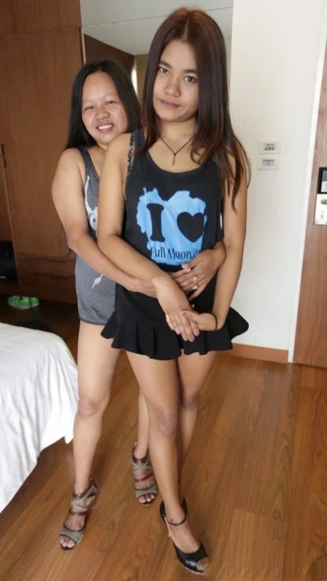 Madre e hija thailandesa real image 2