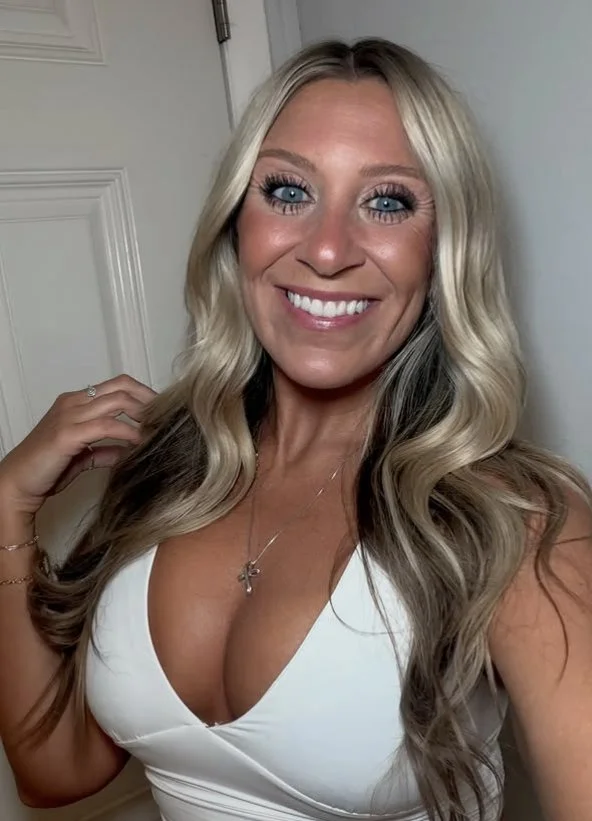 Gorgeous Thick PAWG is built to fuck image 11