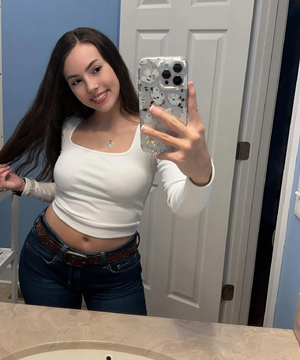 Teen exposed image 9