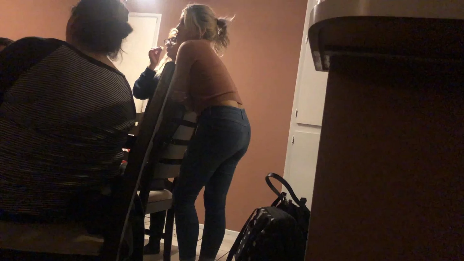 My gfs cousin caught me again 😍 image 3