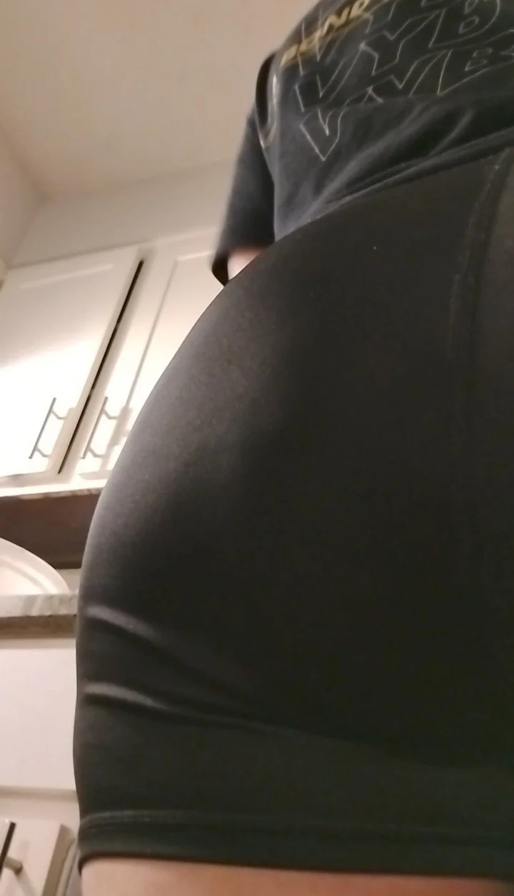 Sister fatass image 6