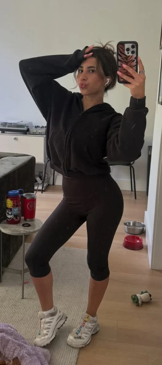 Big Boob Teen Bop Zoe image 4
