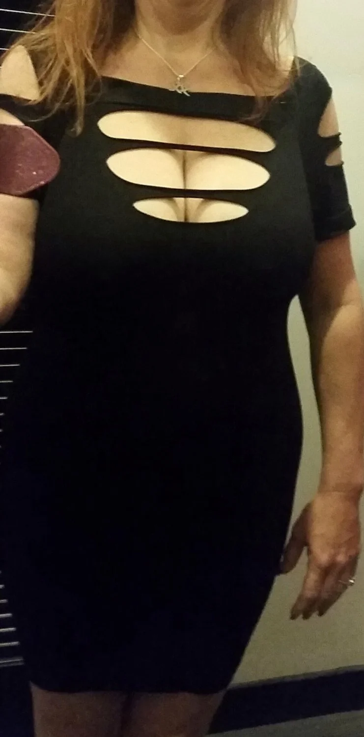 Big Tits MILF image 3