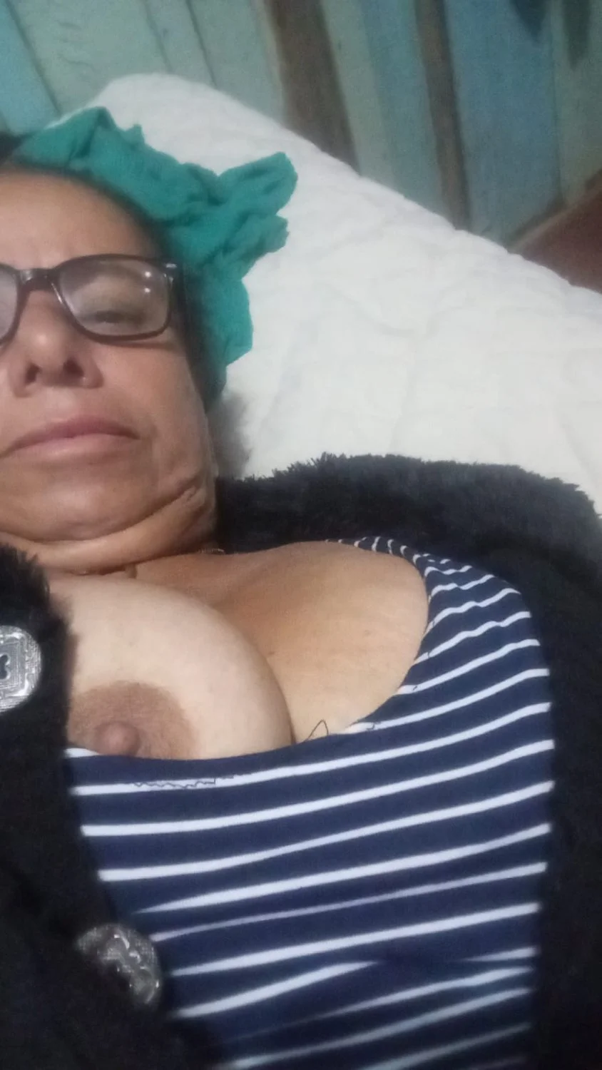 COROA SAFADA DO BADOO DOIDINHA POR PICA .. image 2