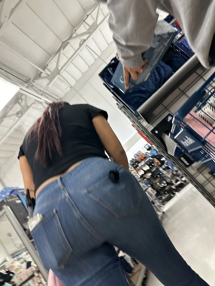 Latina Marshals Employee Got Some Cake image 7