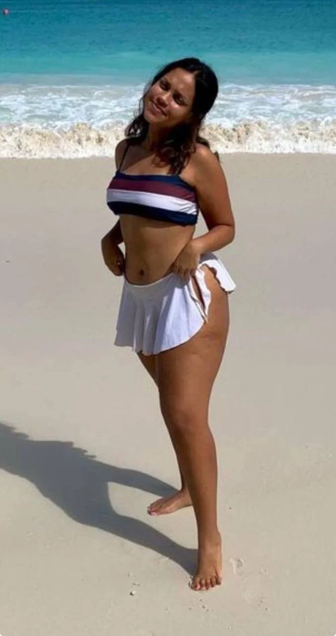 Cuck's girlfriend exposted 5 likes so he sends more image 2