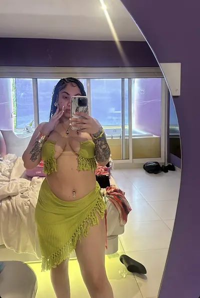 Claudia big titty Dominican slut cover image