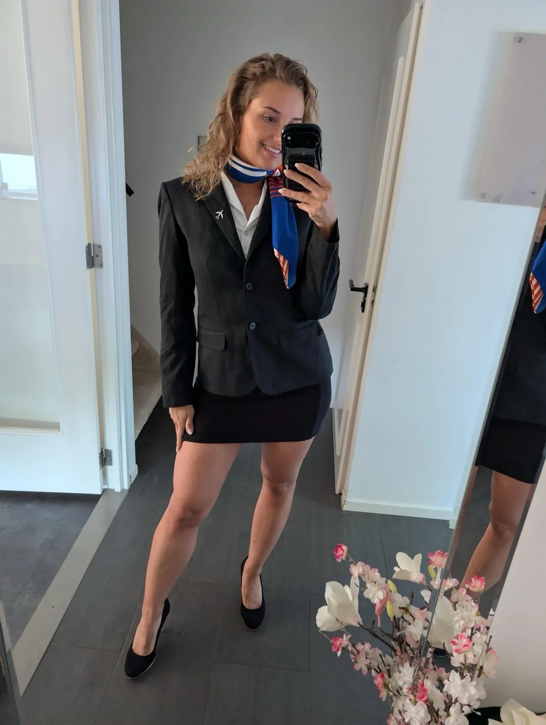 Flight attendant image 3