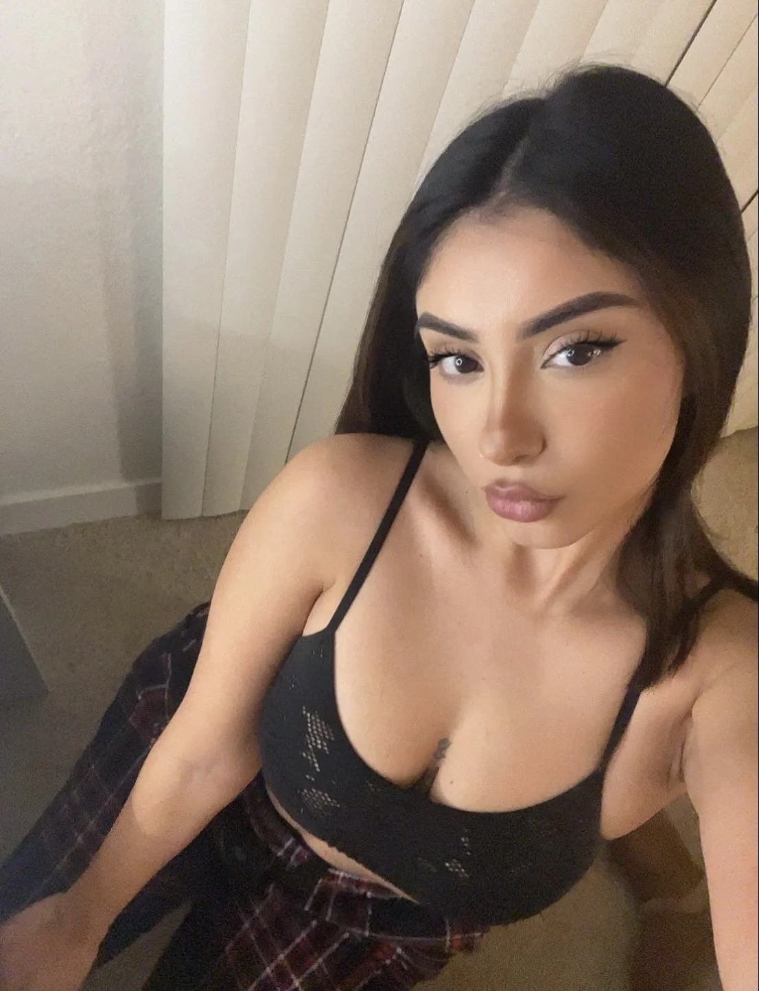 Bro fumbled this top tier latina milf & now she getting ran thru by all the homies image 40