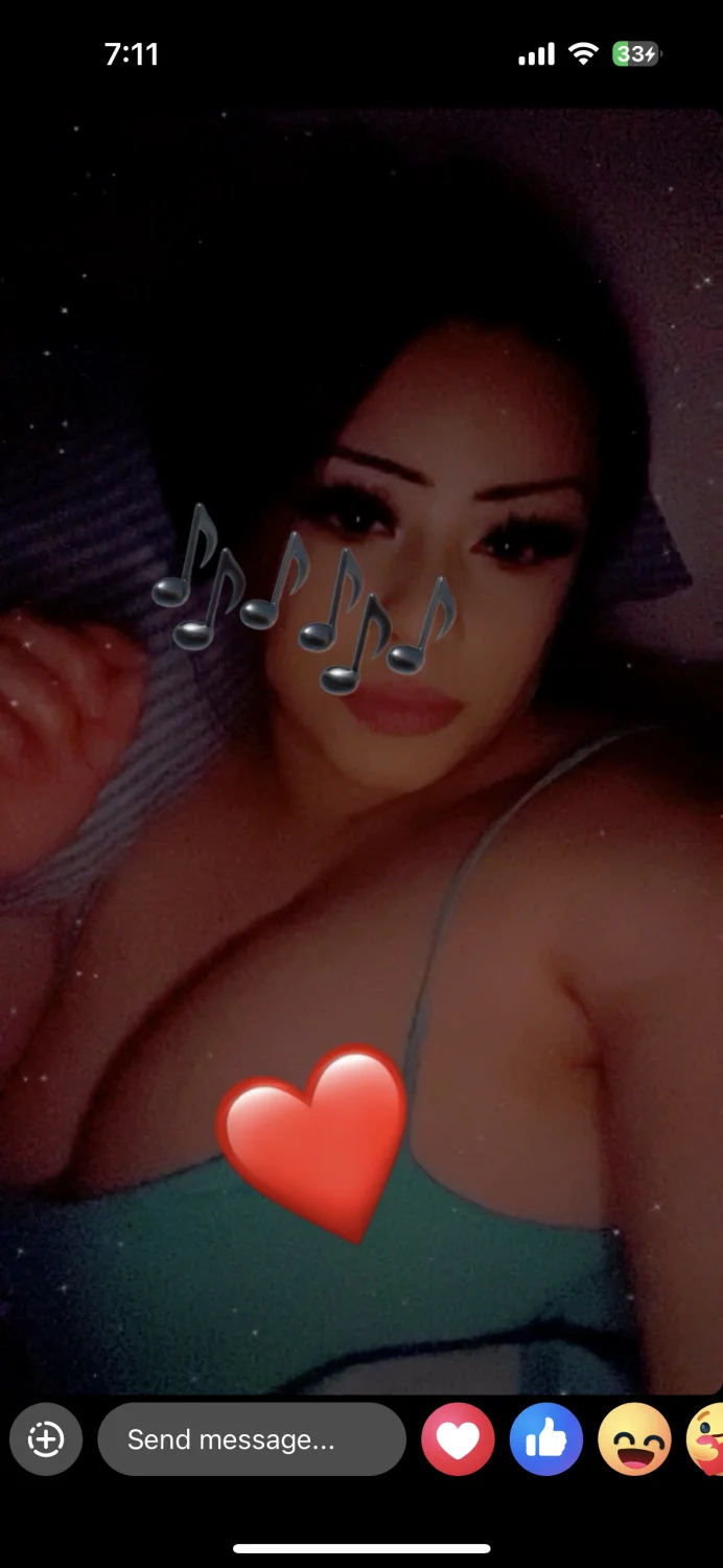 Ceci Silva Kelly hoe any pics of her image 5