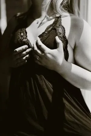 Something is different in the UTAH water boudoir image 12