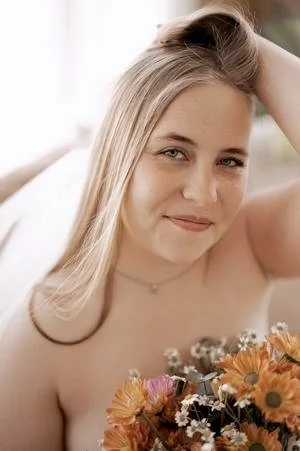 Something is different in the UTAH water boudoir image 22