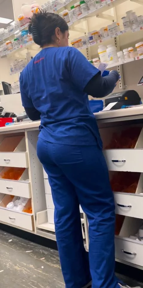 Cute and thick coworker creepshots exposed image 3