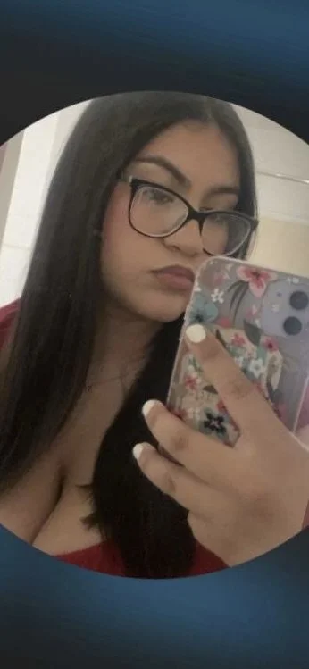 can someone get her nudes image 5