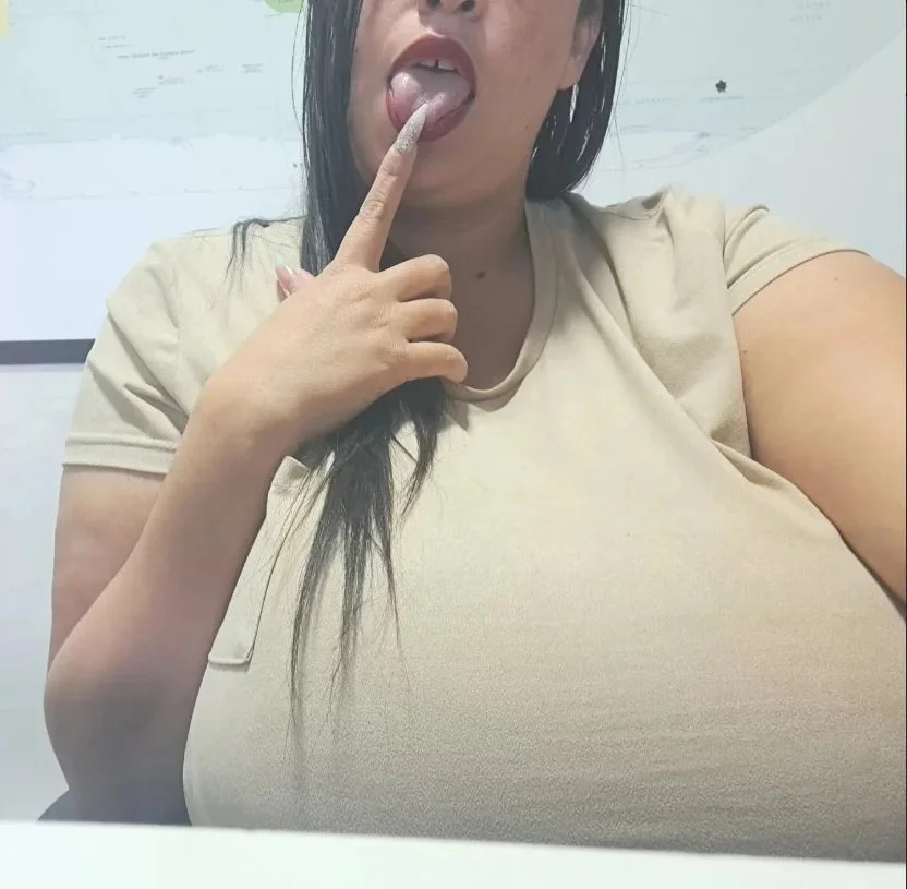 Brasilera BBW image 4