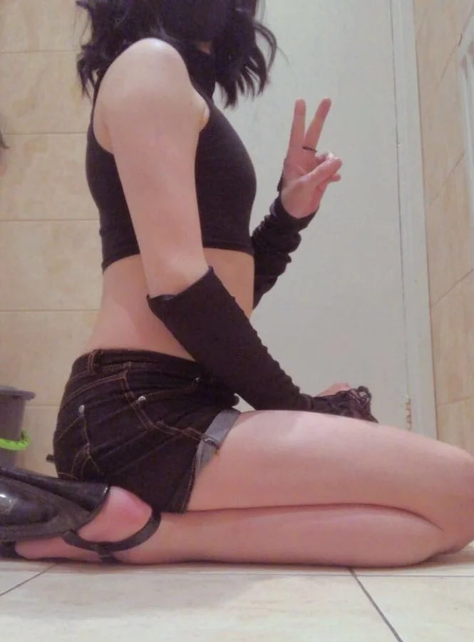 Thick fembutt image 3
