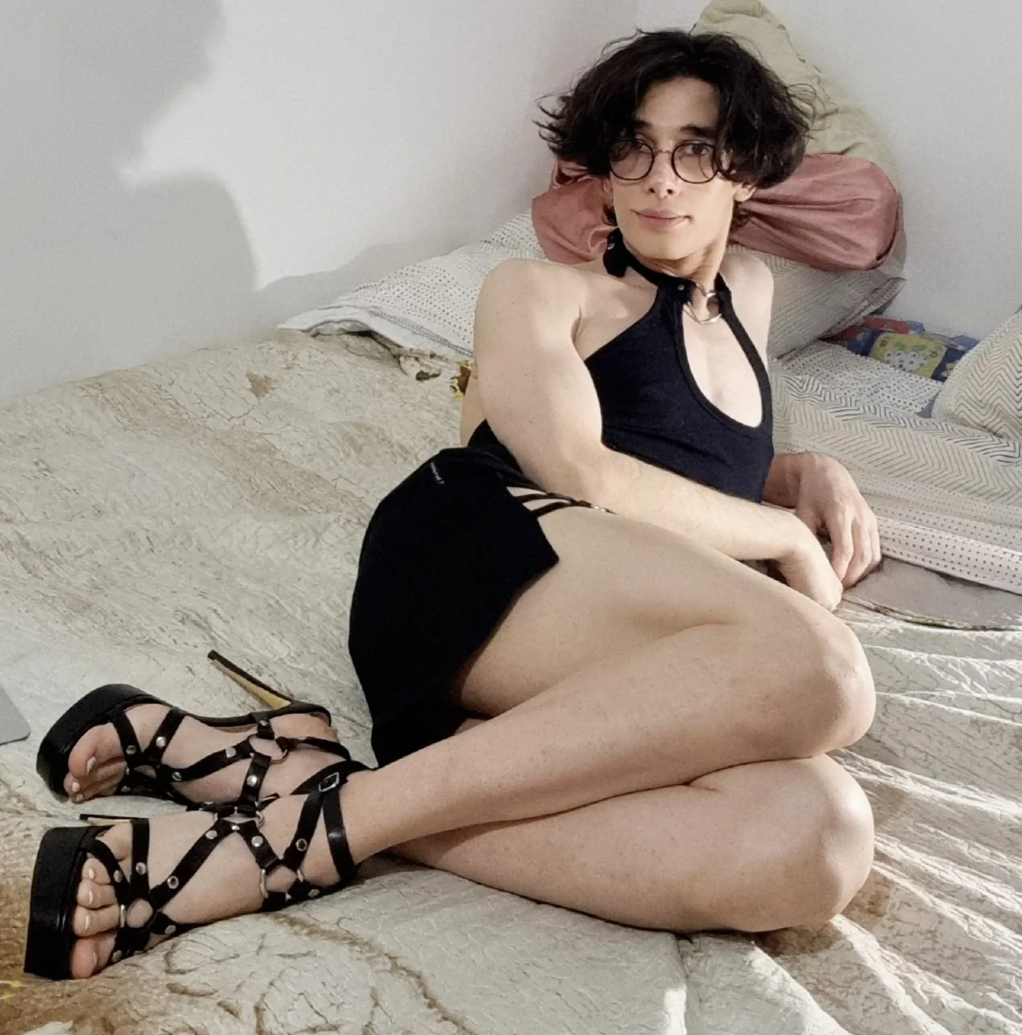Thick fembutt image 7