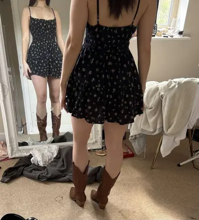 Tiny Slut With Big Ass Needs Her Asshole Stretched cover image