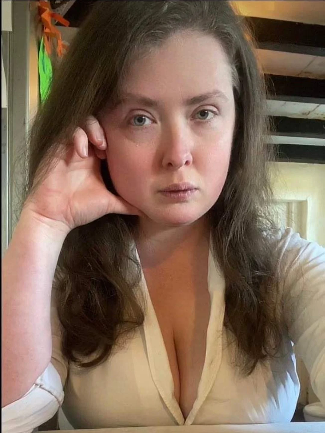 She wanted to be exposed so here we are, find her on fetlife olip94 main image