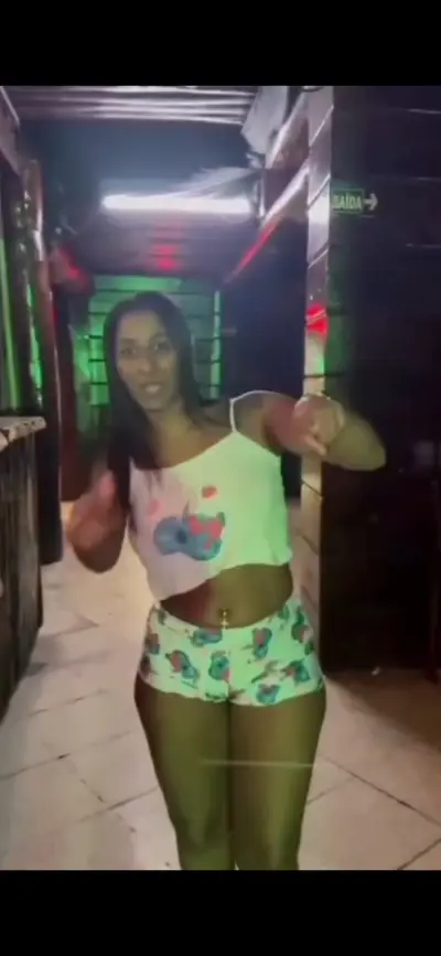 No choperia do bilu elas gostam de dar o cu cover image