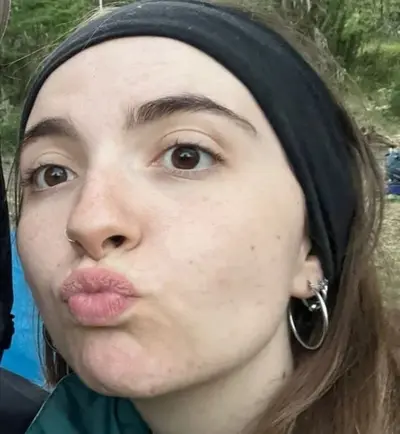 Pendeja puta y regalada para todos por hija de puta e infiel cover image