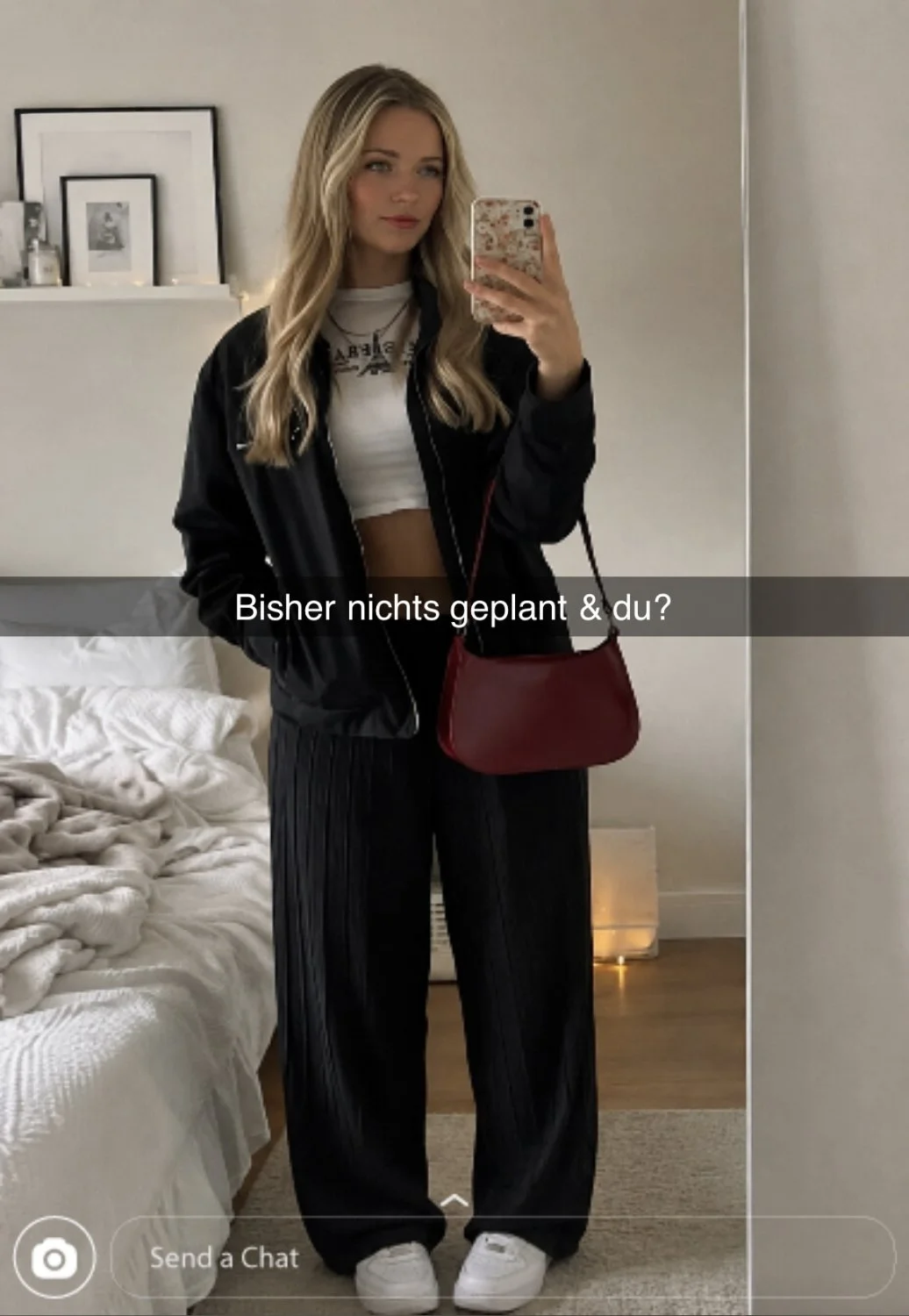 Stunning amateur Euro blonde on show and taking cock image 8