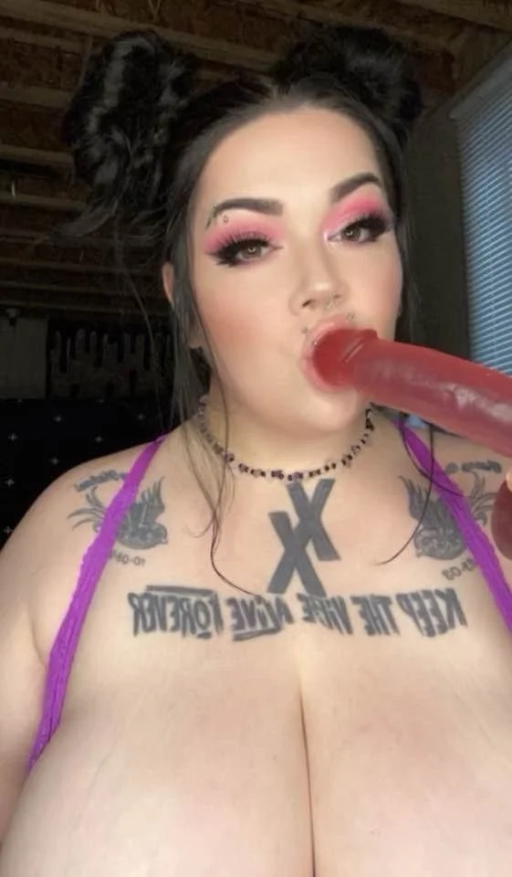 Hold these while the dumbass gets more for me 😉, make it famous and maybe I’ll share image 29