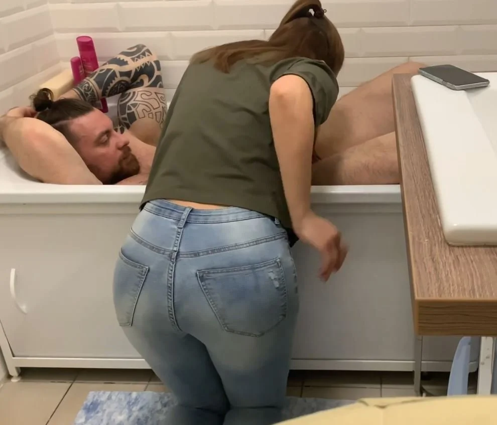 Bathroom Sex main image