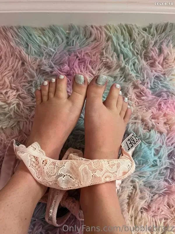 Cute bop feet main image