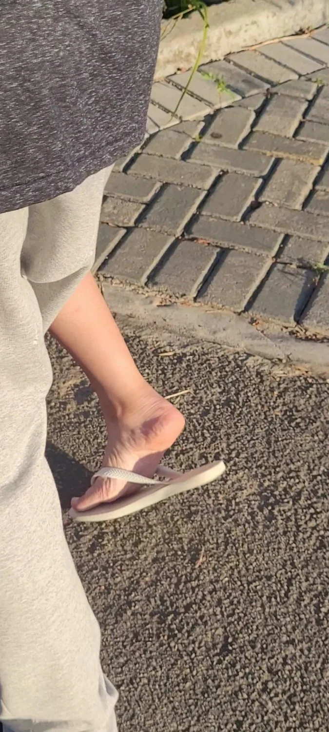 Candid Feet CWB Pt.4 image 5