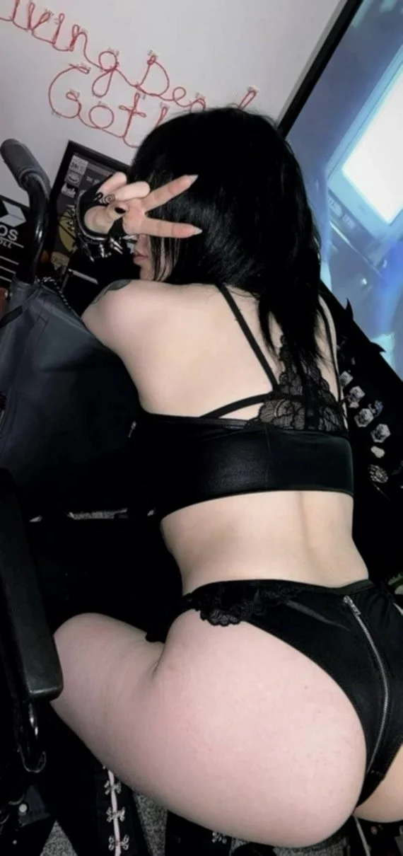 My ass is meant to be creampied. Rules are rules main image