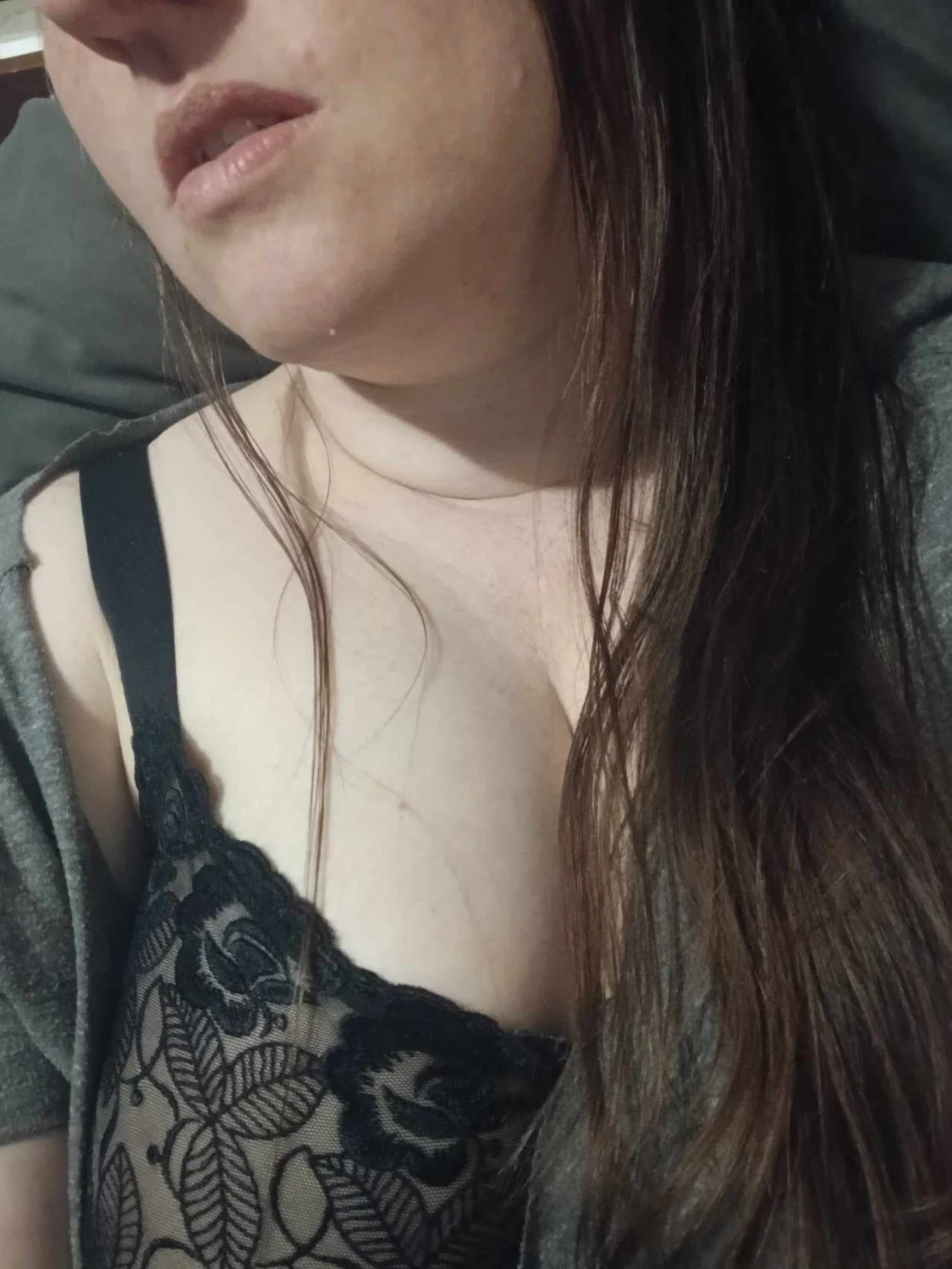 Trina My Chubby Pale MILF Goth Mommie. image 24
