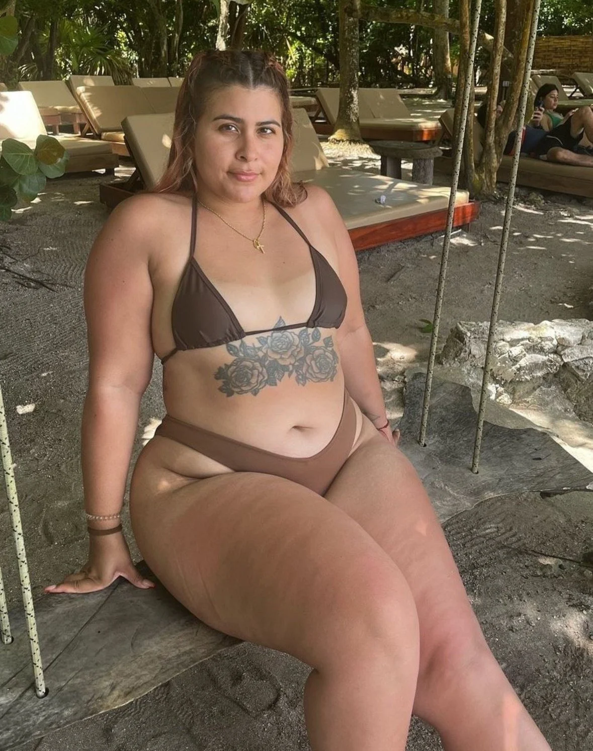 Super thicc Latina cumdump has a huge ass image 5