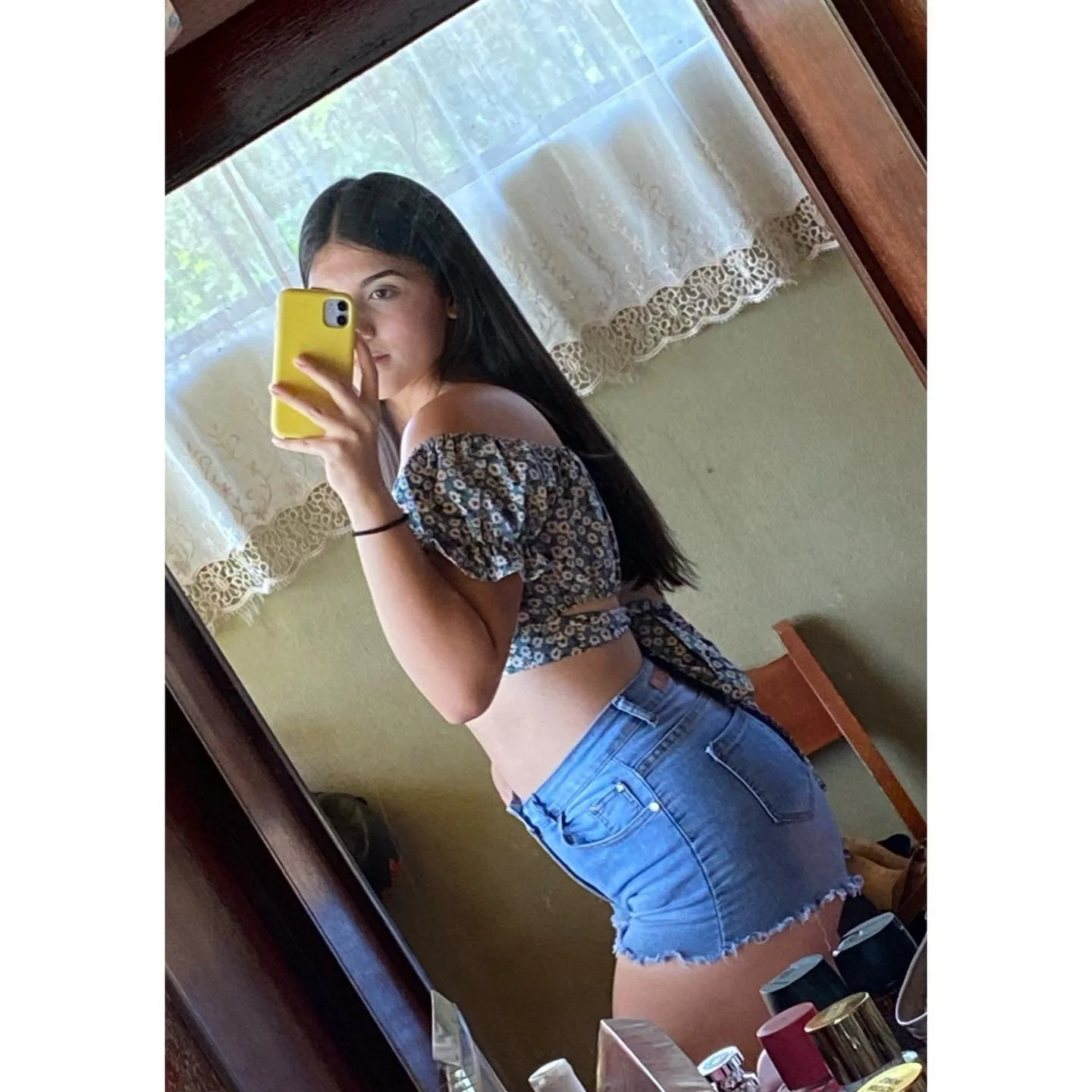 Sexy nerdy latina teen Paola image 11