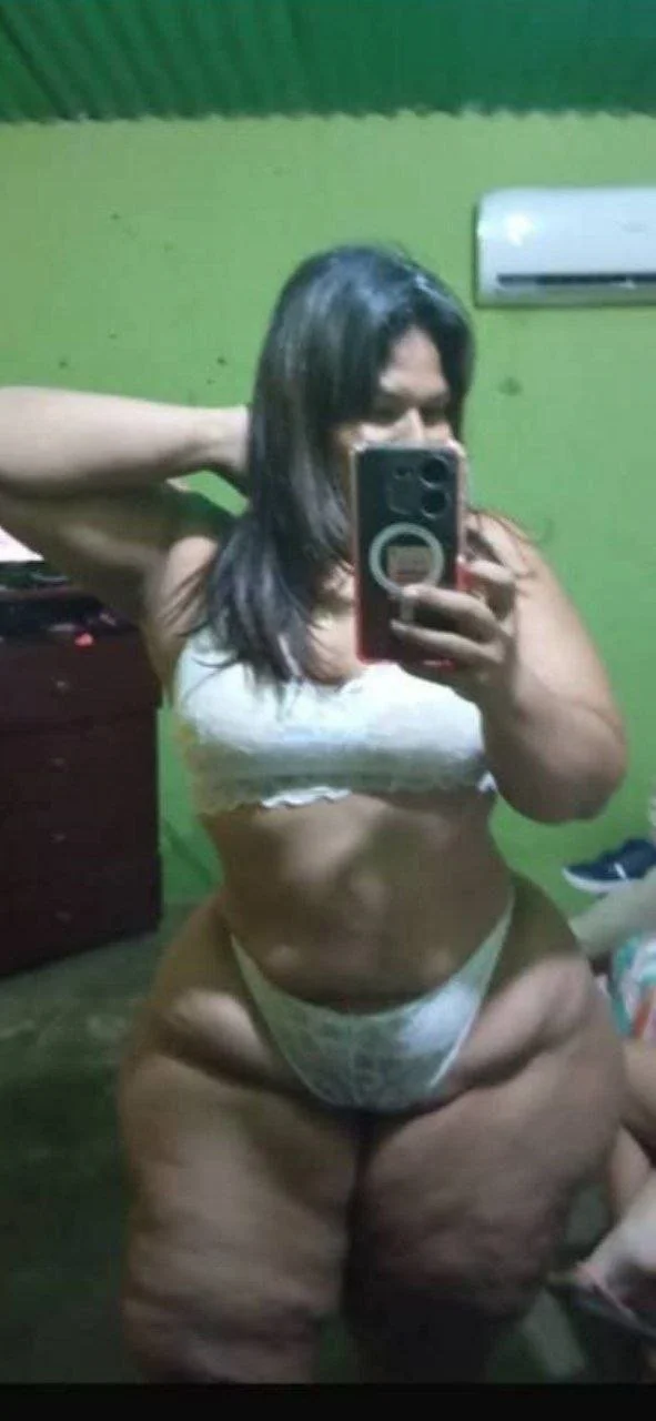 GOD DAMN! thick booty milf! image 2